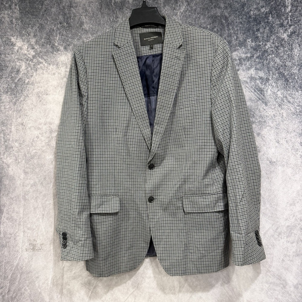 Banana Republic Men's 40R Blazer Tailored Fit Blue Gray Plaid 100% Cotton